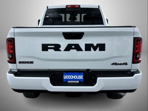 2026 RAM 2500 Black Express Crew Cab 4x4 6'4' Box