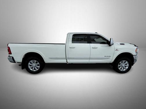 2024 RAM 3500 Limited Crew Cab 4x4 8' Box