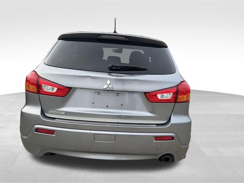 2011 Mitsubishi Outlander Sport SE