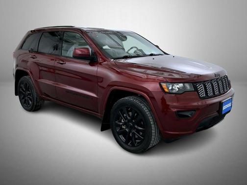 2022 Jeep Grand Cherokee Laredo