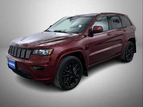 2022 Jeep Grand Cherokee Laredo