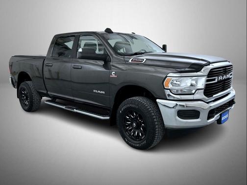 2021 RAM 2500 Big Horn Crew Cab 4x4 6'4' Box