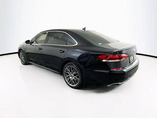 2022 Volkswagen Passat 2.0T SE