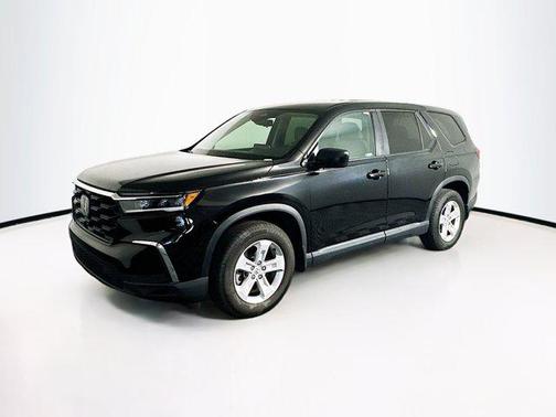 2023 Honda Pilot 2WD LX