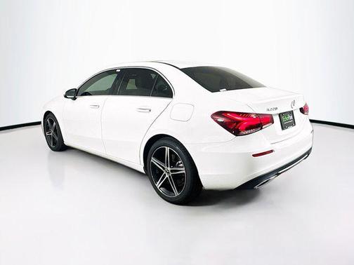 2022 Mercedes-Benz A-Class A 220