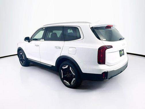 Glacial White Pearl 2025 Kia Telluride S