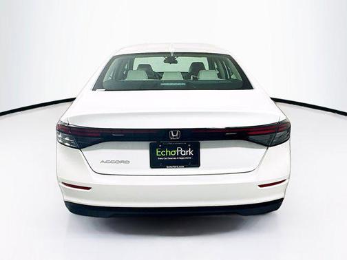 2025 Honda Accord LX 1.5T