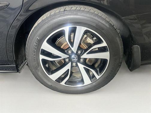 Crystal Black Pearl 2019 Honda Odyssey Elite