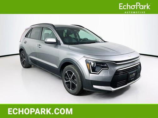 2023 Kia Niro LX