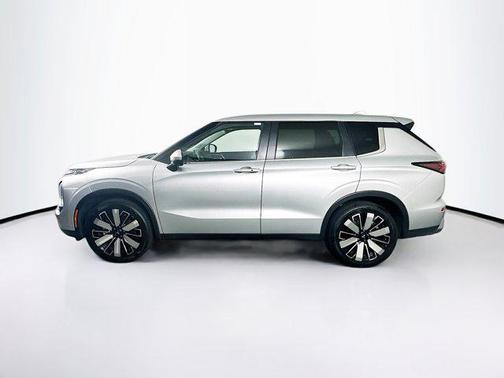 2025 Mitsubishi Outlander SE 2.5 2WD