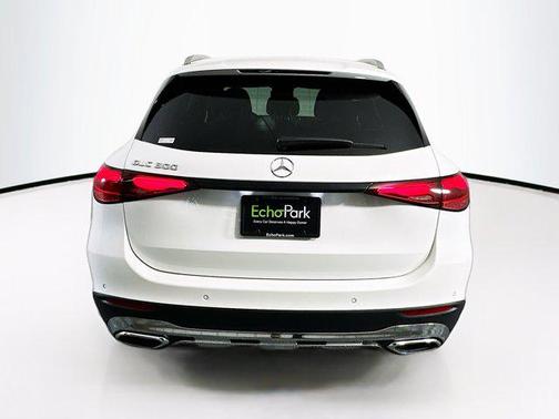 2025 Mercedes-Benz GLC 300 Base