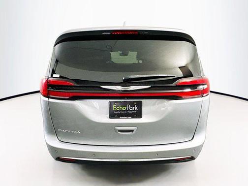 2021 Chrysler Pacifica Touring