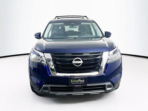 2024 Nissan Pathfinder SV 4WD