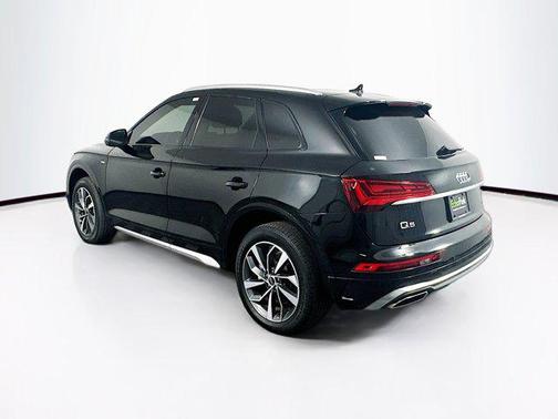 2023 Audi Q5 45 S line Premium