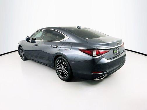 2022 Lexus ES 350 Base
