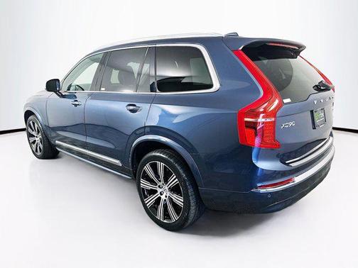 2022 Volvo XC90 T6 Inscription