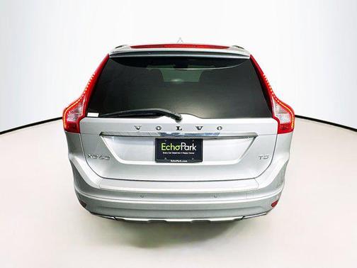 2016 Volvo XC60 T5 Drive-E Premier