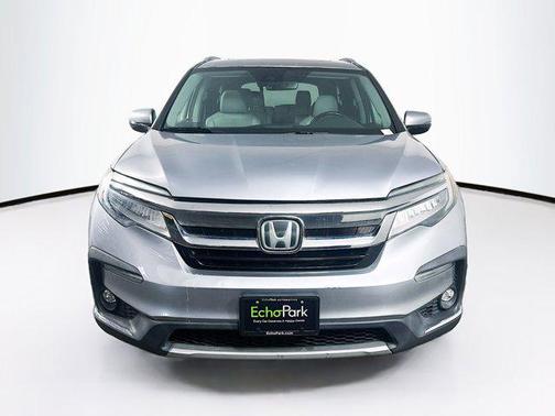 2019 Honda Pilot Touring 8-Passenger