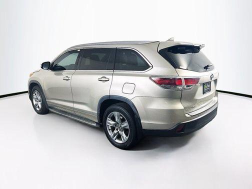 2016 Toyota Highlander Limited Platinum
