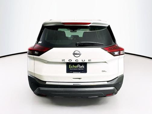 Pearl White Tricoat 2023 Nissan Rogue SL