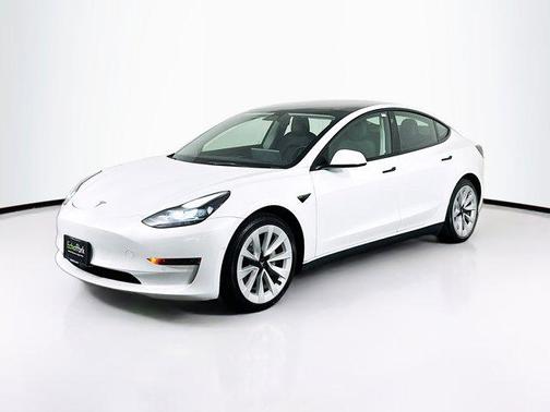 2022 Tesla Model 3 Standard Range