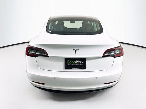 2022 Tesla Model 3 Standard Range