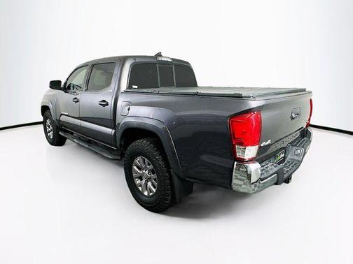 2016 Toyota Tacoma SR5