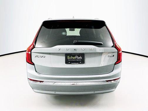 2025 Volvo XC90 B6 Plus 7-Seater