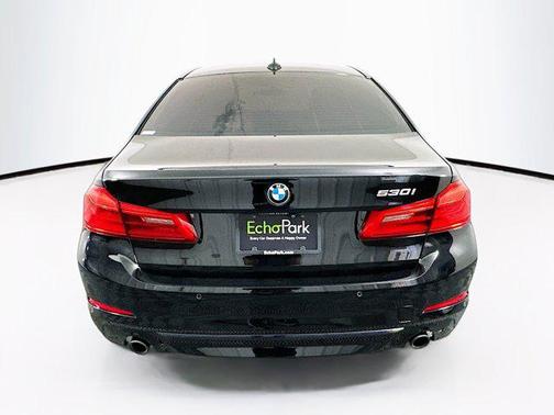 2018 BMW 530 530i