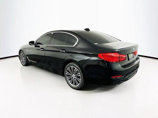 2018 BMW 530 530i