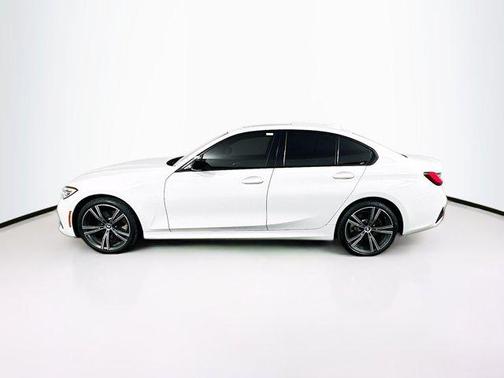 2022 BMW 330 330i