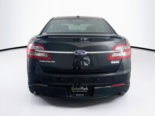 Tuxedo Black Metallic 2013 Ford Taurus SHO