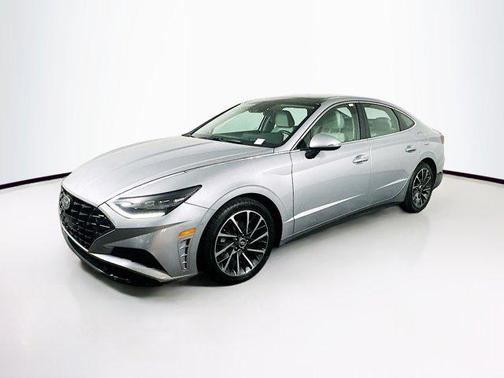 2023 Hyundai SONATA Limited