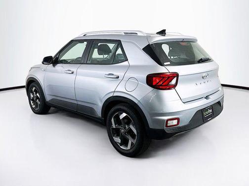 2021 Hyundai VENUE SEL