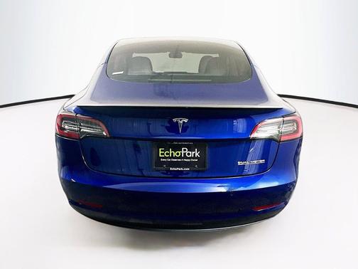Deep Blue Metallic 2022 Tesla Model 3 Performance