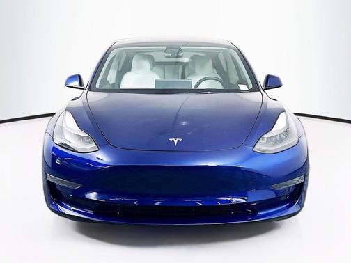 Deep Blue Metallic 2022 Tesla Model 3 Performance