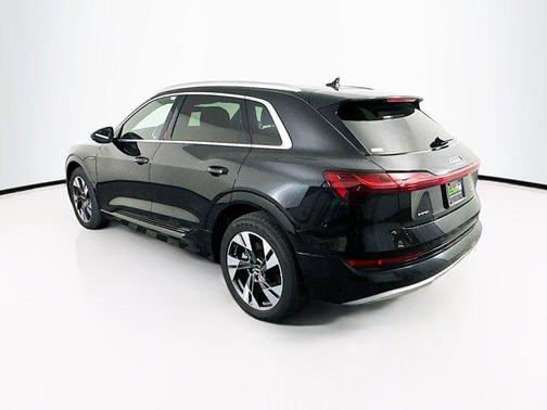 2021 Audi e-tron Premium