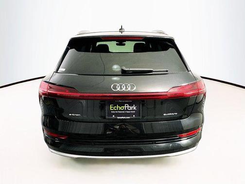 2021 Audi e-tron Premium