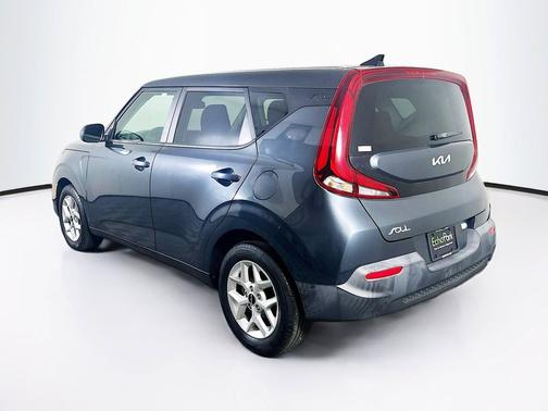 Gravity Gray 2022 Kia Soul LX