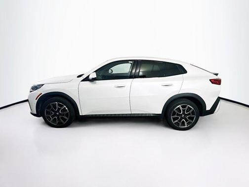 2025 BMW X2 xDrive28i