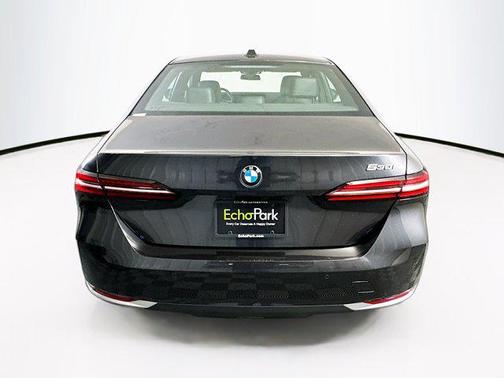 2025 BMW 530 530i