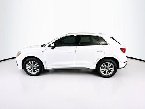 2023 Audi Q3 Premium 45 TFSI S line quattro Tiptronic