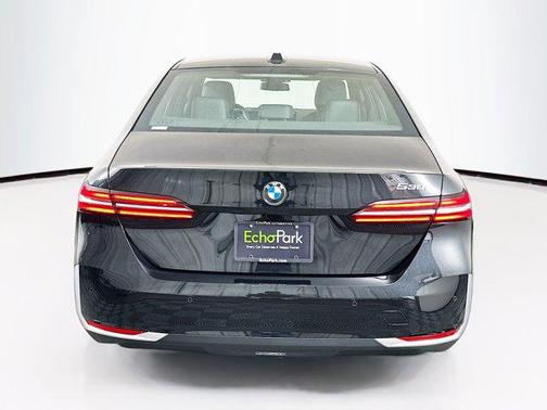 2025 BMW 530 i