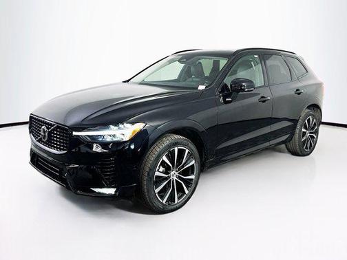2024 Volvo XC60 B5 Plus Dark Theme