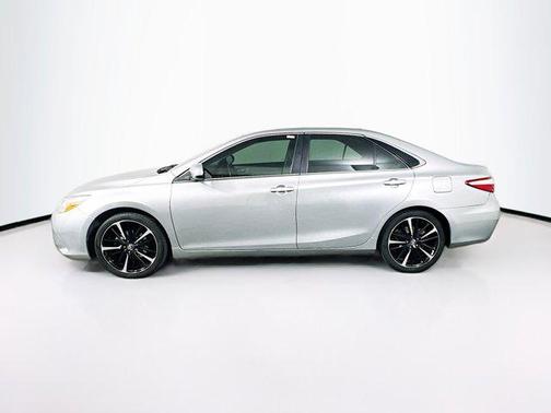 Celestial Silver Metallic 2015 Toyota Camry XLE