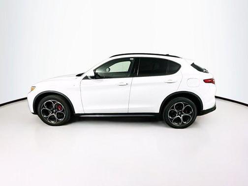 2022 Alfa Romeo Stelvio Ti