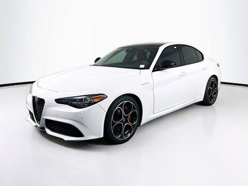 2023 Alfa Romeo Giulia Veloce RWD