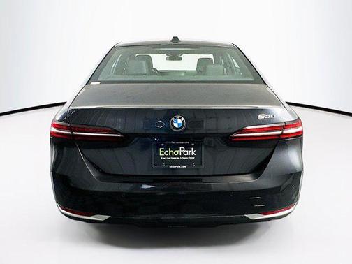 2024 BMW 530 i