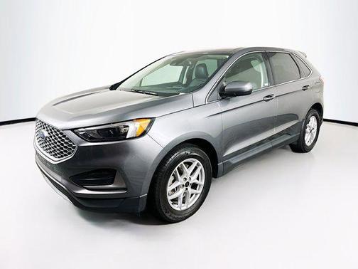 Carbonized Gray Metallic 2023 Ford Edge SEL