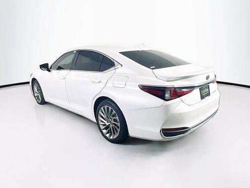 2023 Lexus ES 300h Luxury